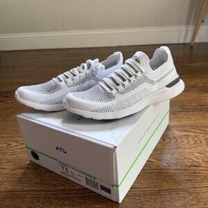 APL Women's Techloom Breeze